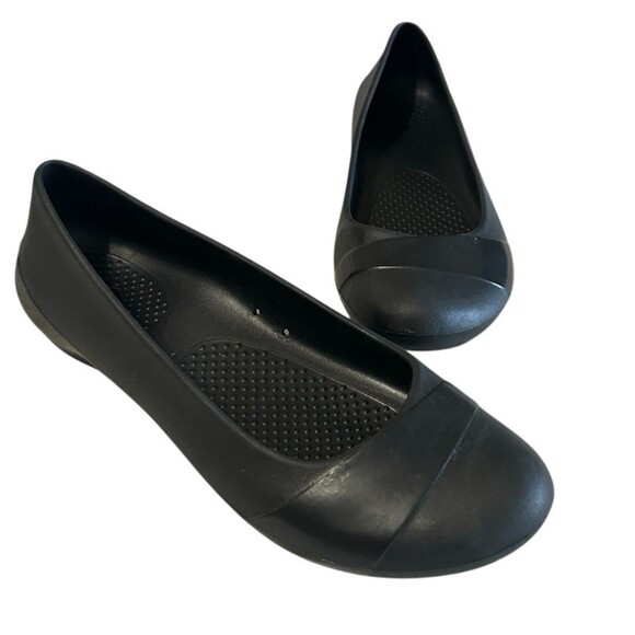 Crocs Gianna Black Ballet Flats Slip On Comfort Cap Toe Womens Size 8 - Picture 2 of 11